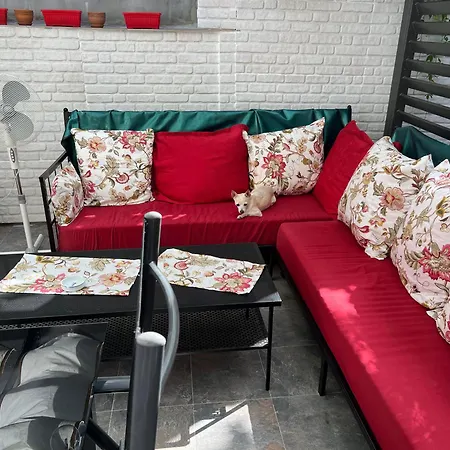 A Lovely 2 Bedroom In The Heart Of Apartman
